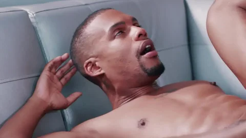 Noir Male: Muscle Trent King & Jacen Zhu ass fuck scene